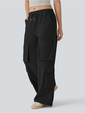 Halara Wide Leg Cargo Pants for Women - Black Size M Regular NWOT